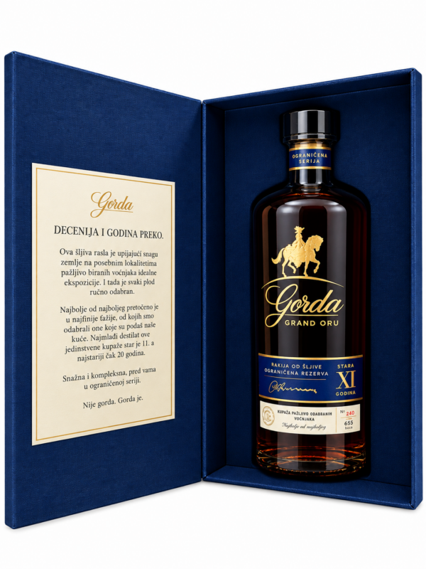gorda-grand-cru-xi-otvorena-kutija-rakija-od-sljive Gorda Grand Cru XI ultra premium rakija od šljive u luksuznoj plavoj kutiji sa porukom porodične rezerve